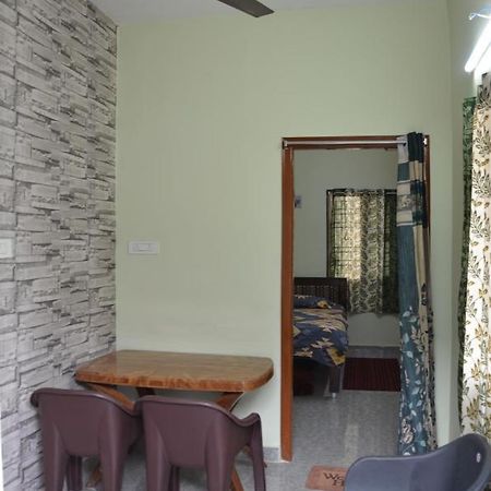 Manohars Home' Tirupati Bagian luar foto