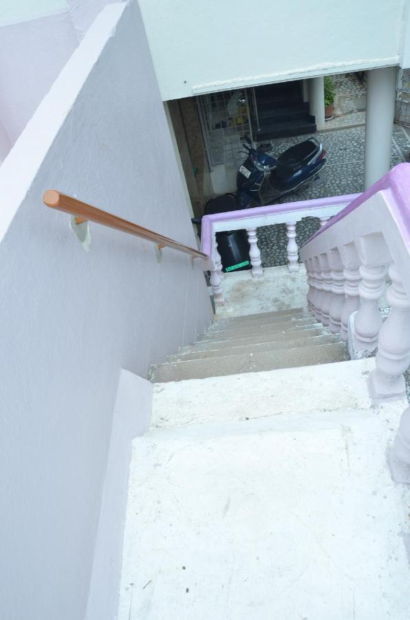 Manohars Home' Tirupati Bagian luar foto